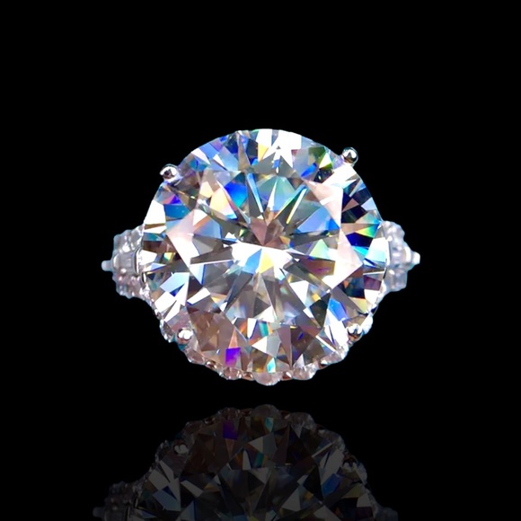 Jewelry - Price Firm! New 10 carats Diamond Moissanite Engagement Ring